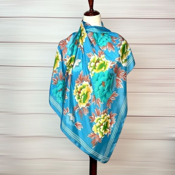 Elaine Gold for Collection XIIX Silk Square Scarf Floral Blue Gold made in Japan - Picture 2 of 9